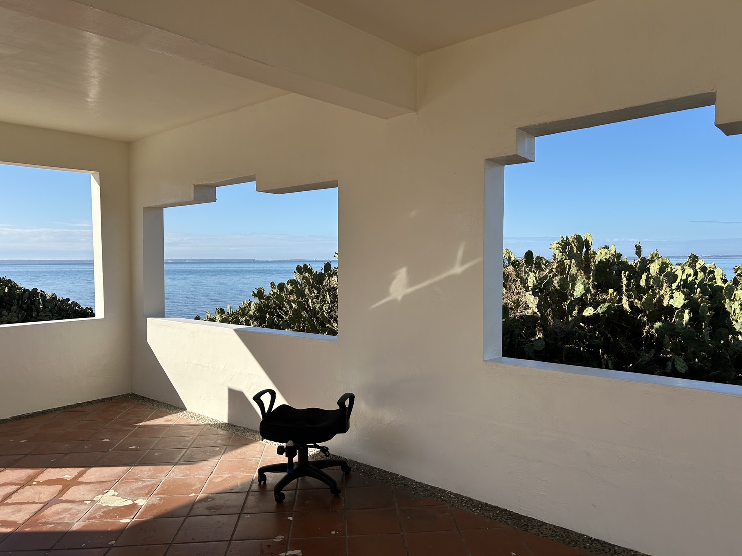 西衛潮間帶小屋